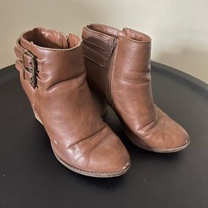Tan/cognac ankle booties